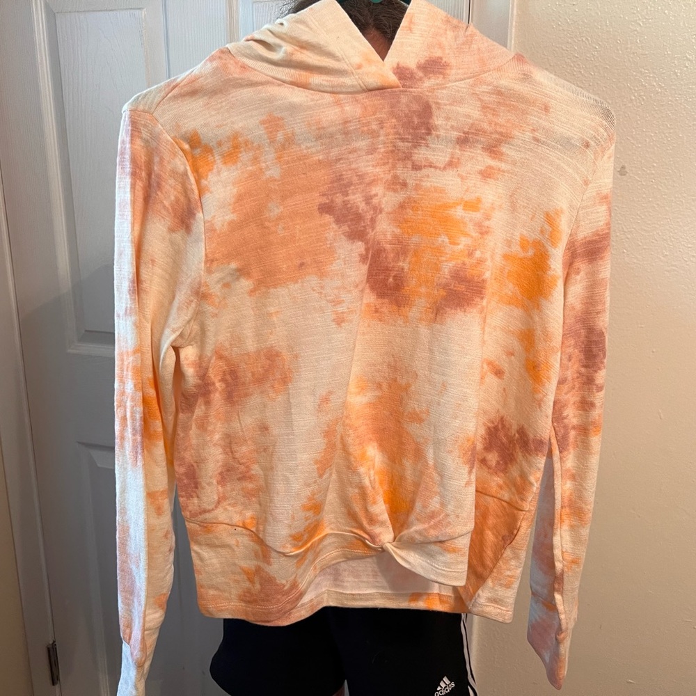 Old Navy youth size 18/xxl. BNWOT. HITS HIP not crop. Matching joggers 4 sale 2.